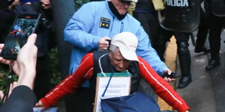 Por primera vez, la mínima más el bono no alcanza para salir de la pobreza 