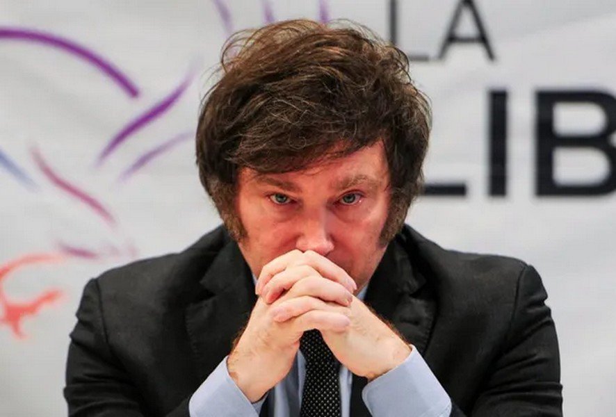 Milei se desploma: 7 puntos menos de imagen en un mes