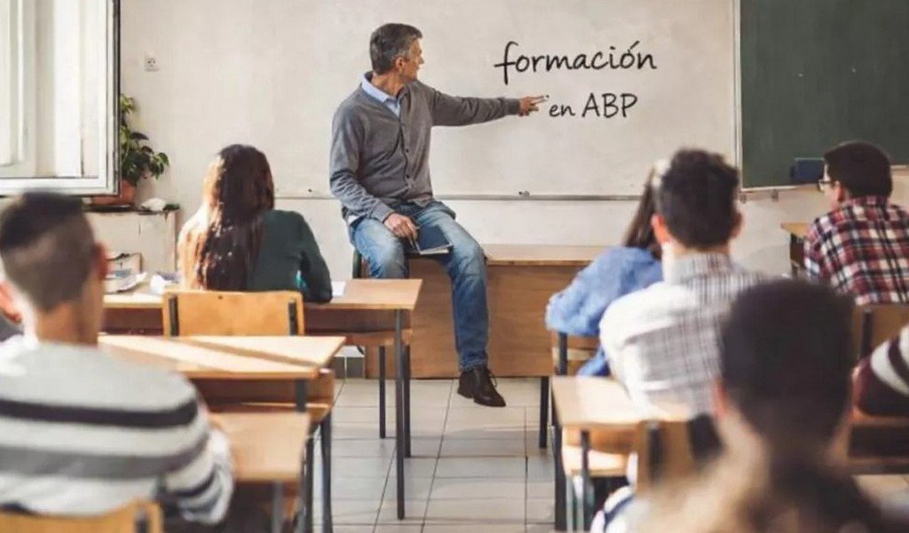 Docentes podrán capacitarse en Aprendizaje Basado en Proyectos