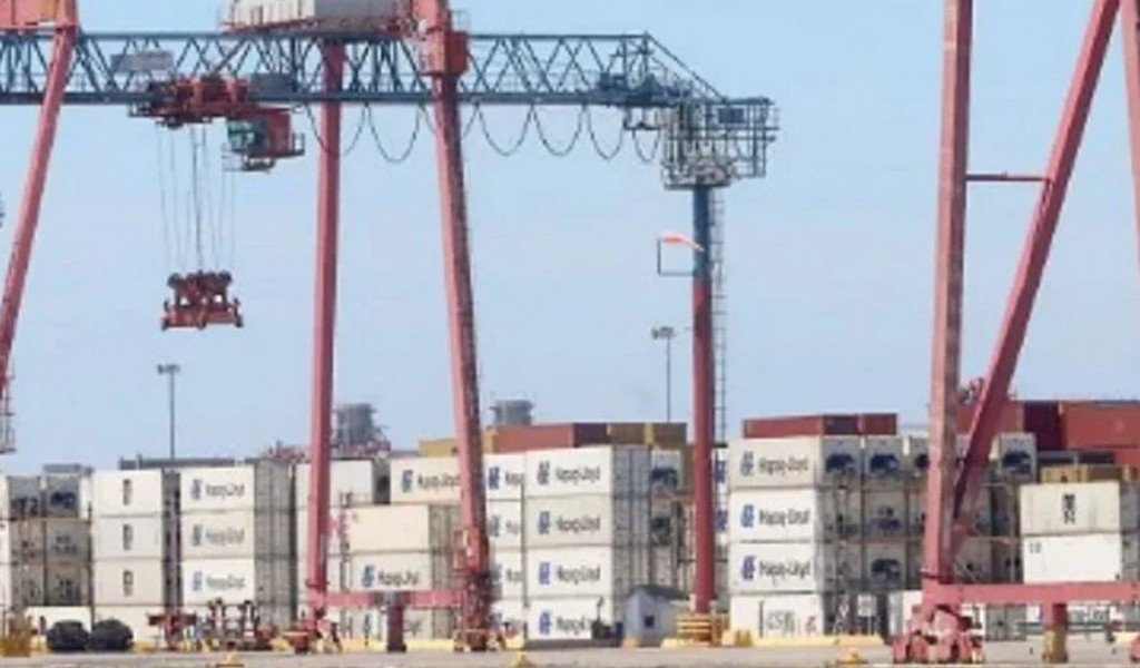 El comercio exterior crece en volumen