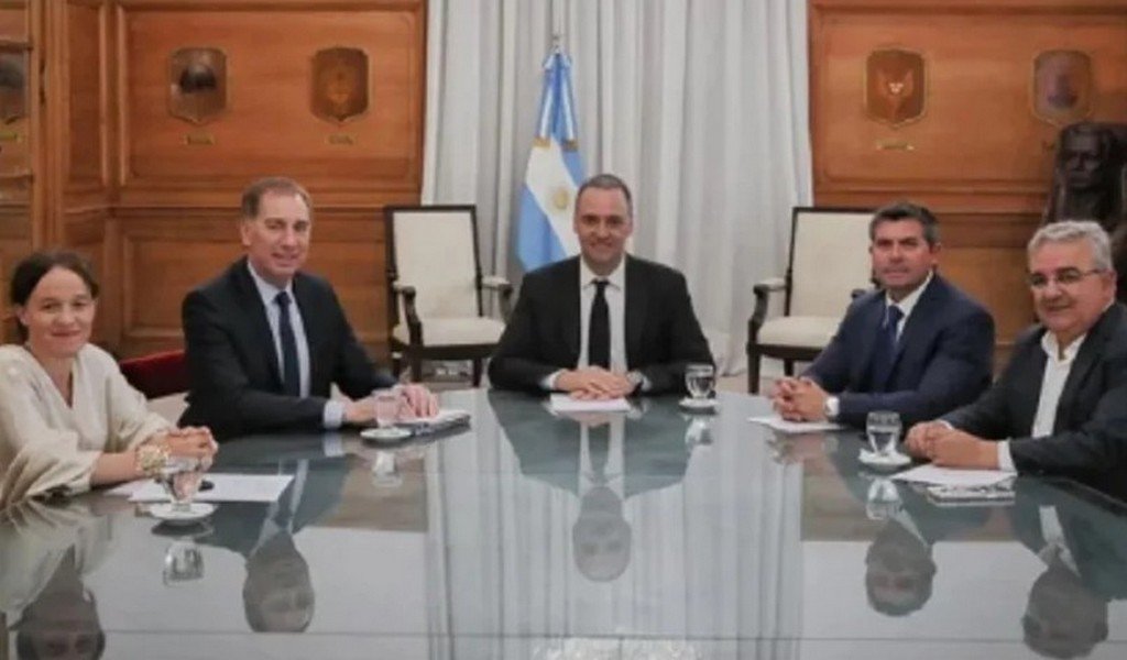 Gobierno se reunió con gobernadores